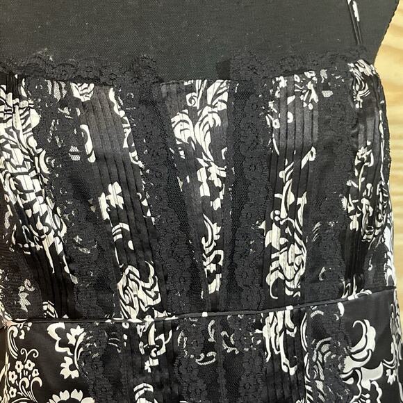 WHBM Y2K Babydoll Silk Camisole Going Out Size Medium Lace Feminine Whimsygoth - Picture 7 of 14